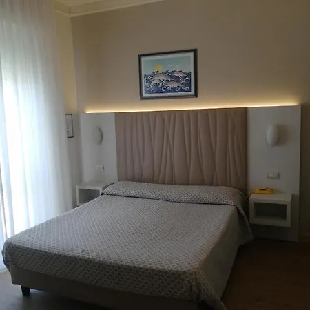 Oceano مارينا دي بييتراسانْت