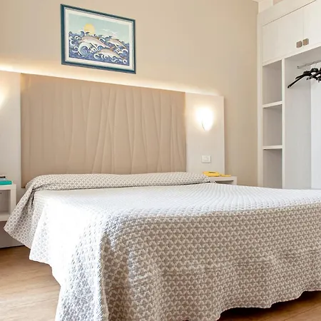 Oceano مارينا دي بييتراسانْت