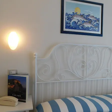 Oceano فندق مارينا دي بييتراسانْت
