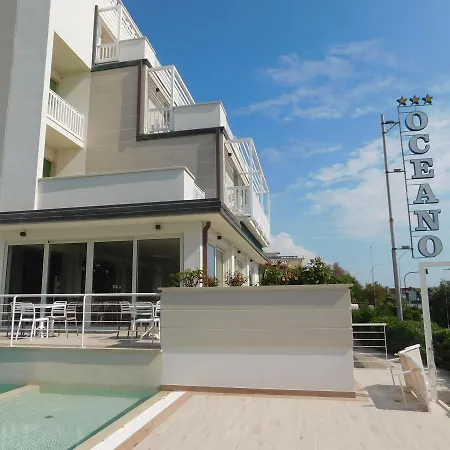 فندق Oceano مارينا دي بييتراسانْت
